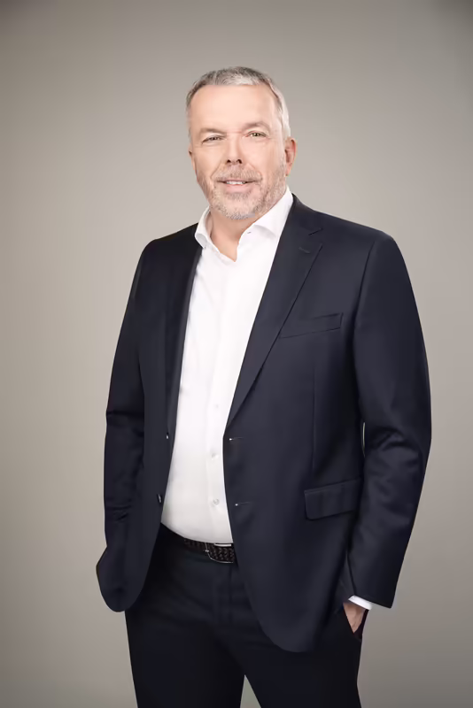 PAWLIK Executive Cover
