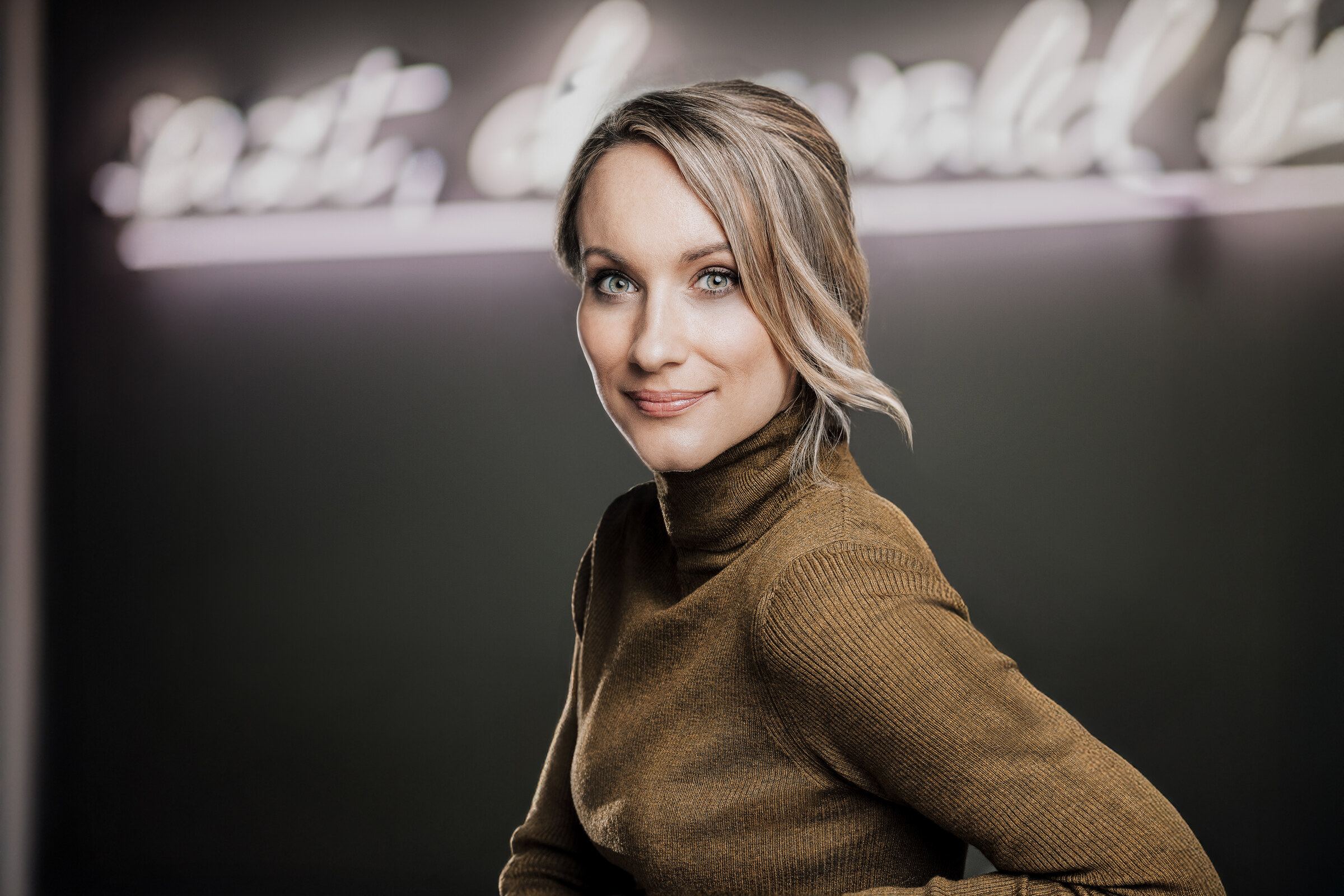 Personal Branding Portrait — Frau im Business-Setting